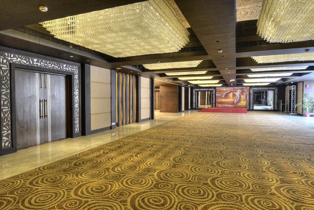 Hotel Delite Grand Фарідабад Екстер'єр фото
