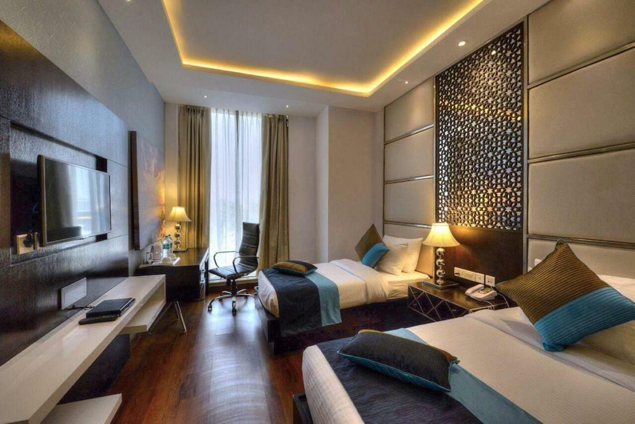 Hotel Delite Grand Фарідабад Екстер'єр фото